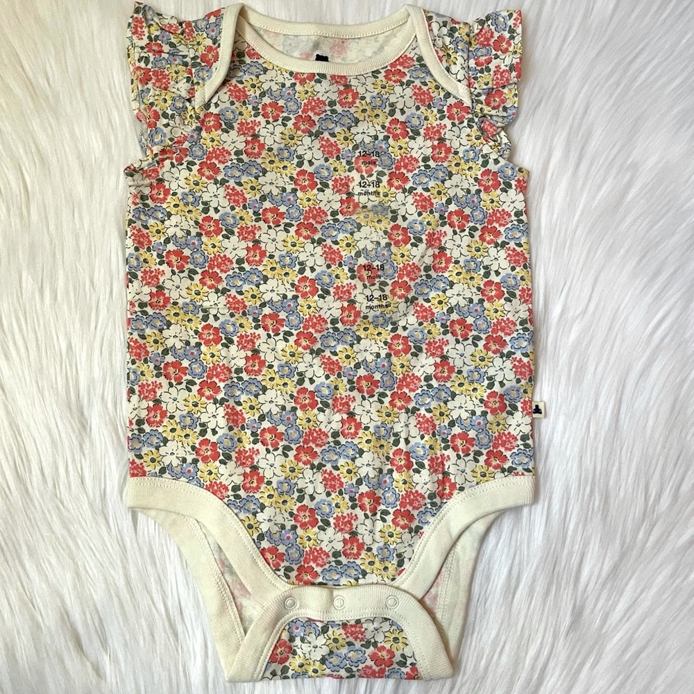Baby bodysuit